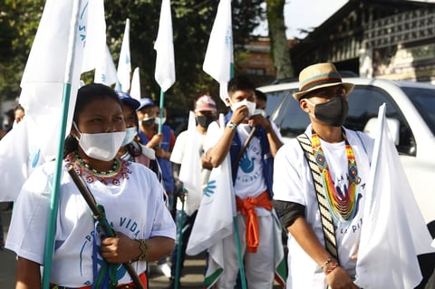 Protestan exguerrilleros de las FARC contra la violencia en Colombia