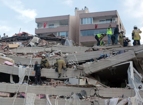 Importantes daños materiales dejó un sismo registrado en Grecia y Turquía
