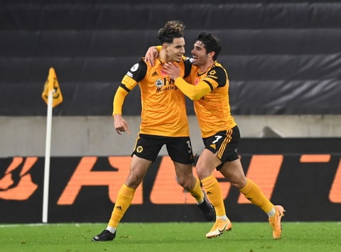Wolverhampton gana duelo de Premier League ante Crystal Palace
