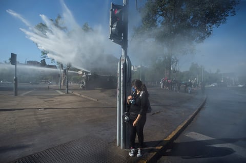 Vuelven las protestas en Chile tras aprobar histórico plebiscito