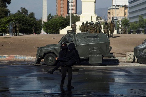 Vuelven las protestas en Chile tras aprobar histórico plebiscito