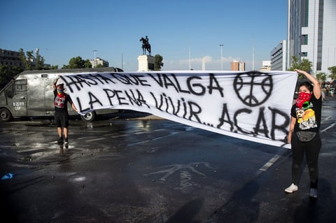 Vuelven las protestas en Chile tras aprobar histórico plebiscito