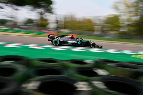 Se impone Hamilton en Gran Premio de Emilia Romaña; 'Checo' Pérez finaliza en sexto