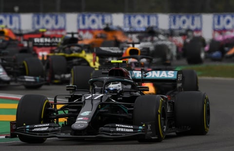 Se impone Hamilton en Gran Premio de Emilia Romaña; 'Checo' Pérez finaliza en sexto