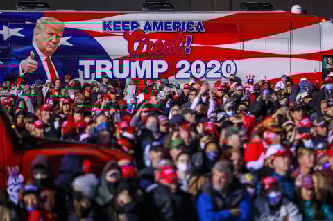 Donald Trump lanza frenético cierre de campaña para revertir encuestas