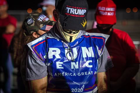 Donald Trump lanza frenético cierre de campaña para revertir encuestas
