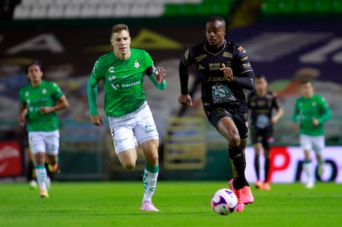 Santos Laguna cae 1-2 frente al León