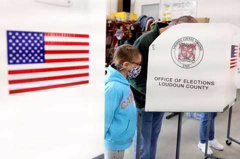 Ya abrieron los primeros colegios electorales en una jornada histórica donde se decidirá entre Donald Trump o Joe Biden
