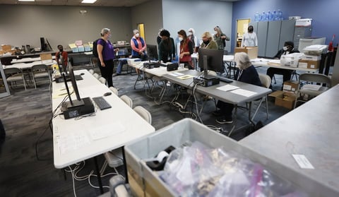 Conteo de boletas en Georgia, uno de los estados restantes
