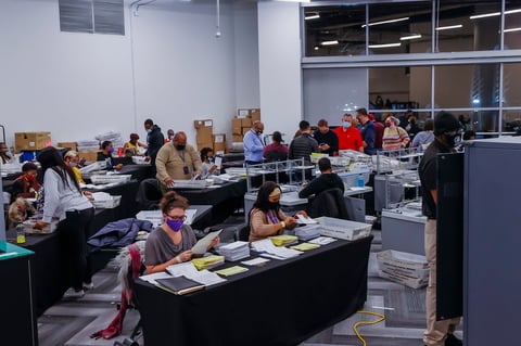 Conteo de boletas en Georgia, uno de los estados restantes