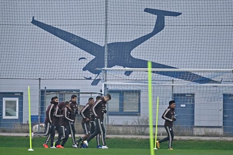 Entrenan desde Austria 