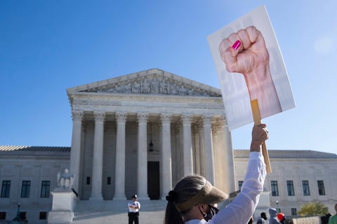 Manifestantes expresaron su apoyo a la ley de salud del Obamacare que es discutida en la Corte Suprema de Estados Unidos