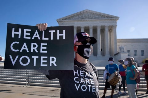 Manifestantes expresaron su apoyo a la ley de salud del Obamacare que es discutida en la Corte Suprema de Estados Unidos