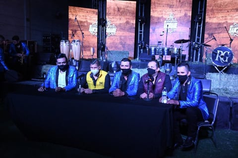 “La Rancho Grande comenzó de la inquietud de jóvenes de la zona rural de Lerdo. La idea inicial era crear un estilo dentro del género y con el tiempo se fueron agregando músicos de Torreón, la zona rural de Gómez Palacio y recientemente del área de Tlahualilo”, relató Héctor