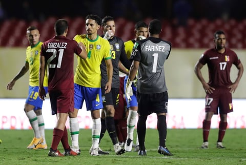 Brasil mantiene el liderato en Conmebol tras vencer a Venezuela