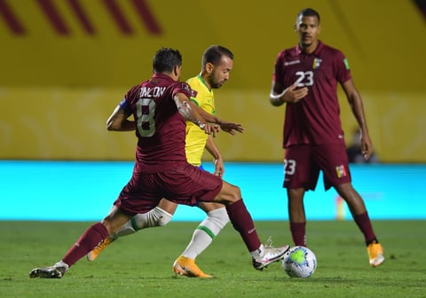Brasil mantiene el liderato en Conmebol tras vencer a Venezuela
