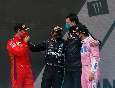 'Checo' Pérez queda en segundo en Gran Premio de Turquía