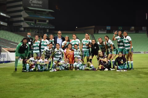 Santos Laguna vs Toluca, Femenil GUARDIANES 2020 J17


 Santos Laguna vs Toluca, Femenil GUARDIANES 2020 J17