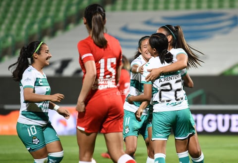 Santos Laguna vs Toluca, Femenil GUARDIANES 2020 J17


 Santos Laguna vs Toluca, Femenil GUARDIANES 2020 J17