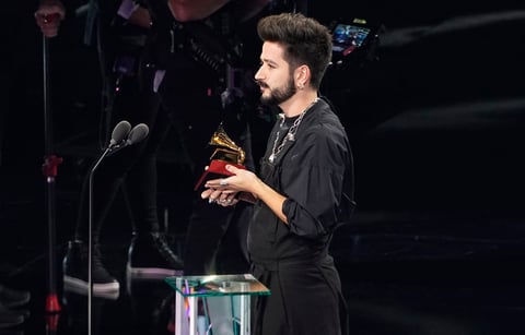 Natalia Lafourcade gana Álbum del Año en los Latin Grammy; Residente se lleva Canción