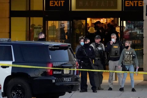 Tiroteo en centro comercial de Wisconsin deja ocho heridos