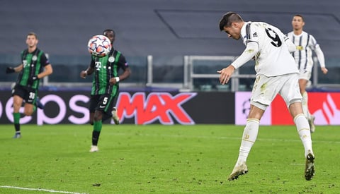 Dinámica que se acentuó en la segunda mitad, en la que el Juventus tuvo la ocasión de dar la vuelta al tanteador con un remate a los 60 minutos de Federico Bernardeschi que se estrelló en un poste.