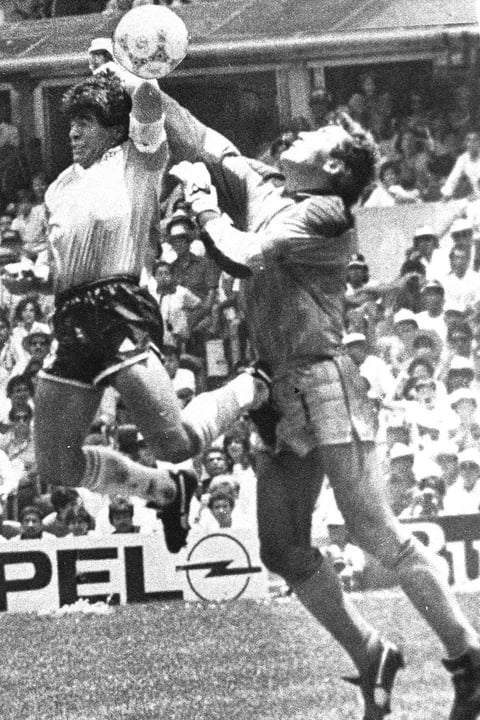 Muere la leyenda del futbol, Diego Armando Maradona