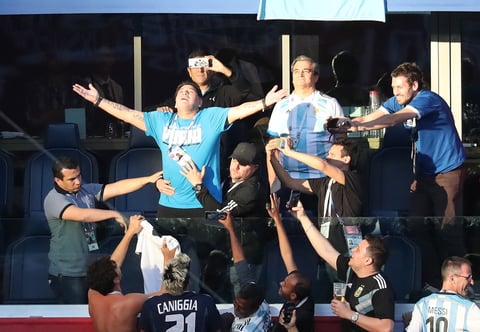 Muere la leyenda del futbol, Diego Armando Maradona