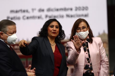 Conmemora AMLO toma de posesión en México