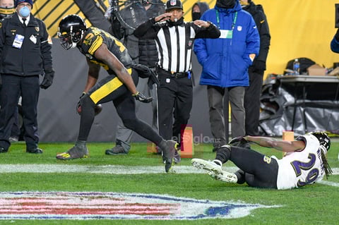 Los Steelers siguen con su paso perfecto