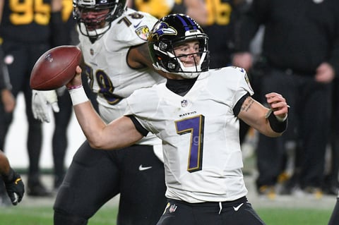 Los Steelers siguen con su paso perfecto