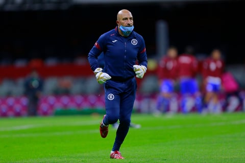Vence Cruz Azul 4-0 a Pumas