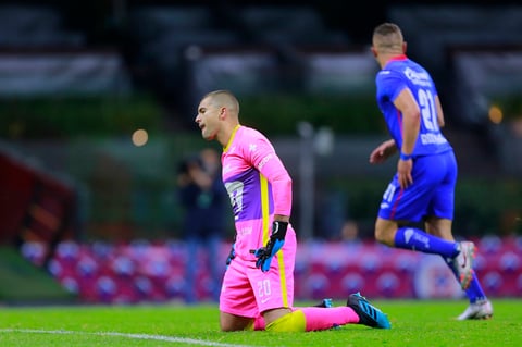 Vence Cruz Azul 4-0 a Pumas