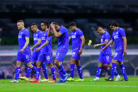 Vence Cruz Azul 4-0 a Pumas