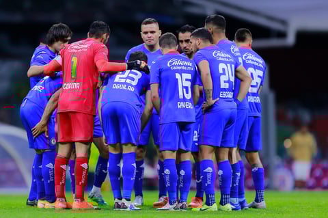 Vence Cruz Azul 4-0 a Pumas