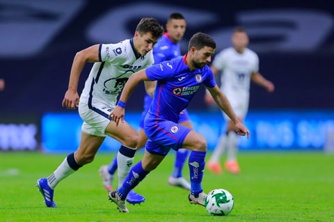 Vence Cruz Azul 4-0 a Pumas