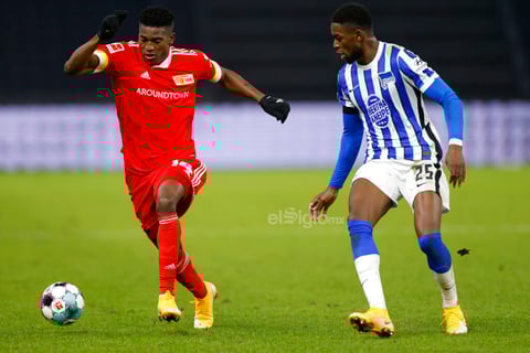 El sustituto Krzysztof Piatek aportó un doblete para que Hertha venciera el viernes 3-1 al Union, en el derbi berlinés de la Bundesliga.