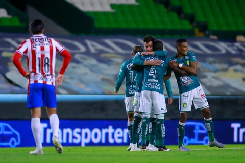 El duelo entre León y Chivas en la semifinal de vuelta del torneo Guard1anes 2020
