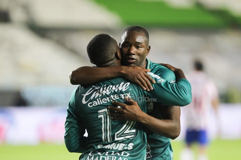 El duelo entre León y Chivas en la semifinal de vuelta del torneo Guard1anes 2020