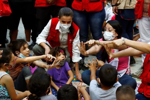 Letizia estuvo acompañada por el presidente de Honduras, Juan Orlando Hernández, y la primera dama, Ana García