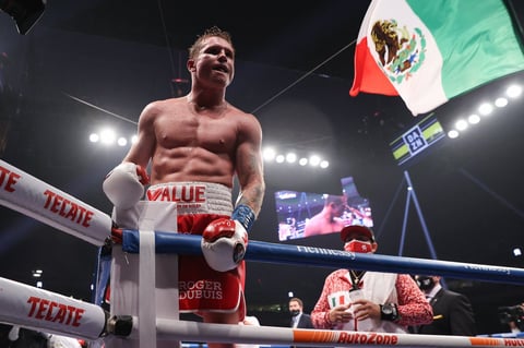 Canelo Álvarez vs Callum Smith 