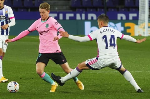 El esquema del Barça rompe la organización de su rival y ganan 2-0 