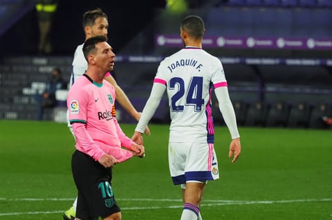 El esquema del Barça rompe la organización de su rival y ganan 2-0 