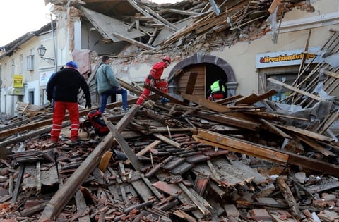 El terremoto se produjo cuando Croacia está fuertemente afectada por la segunda oleada de la pandemia del coronavirus.
