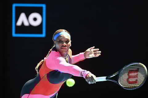 Estaba llamado a ser un duelo entre semejantes estilos con Naomi Osaka 