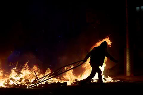 Mantienen protestas por encarcelamiento de Pablo Hasel