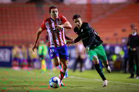 Nicolás Ibañez le dio la victoria al Atlético