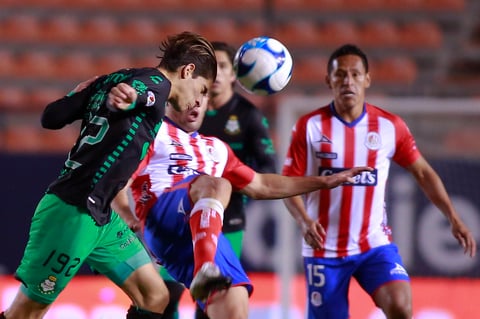 Nicolás Ibañez le dio la victoria al Atlético