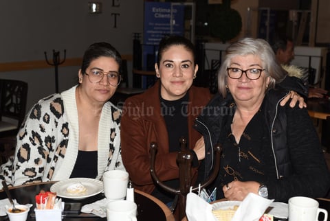 19022021 Silvana, Adriana y Silvia.
