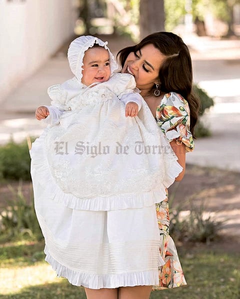 21022021 La bebé Astrid acompañada de su mamá el pasado 13 de febrero.
